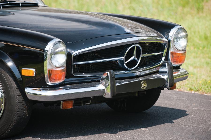  Mercedes-Benz 280 SL Roadster 1971 года  (фото 15 из 19)